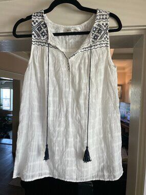 Max Studio Embroidered Tie-Front Tank Blouse - L